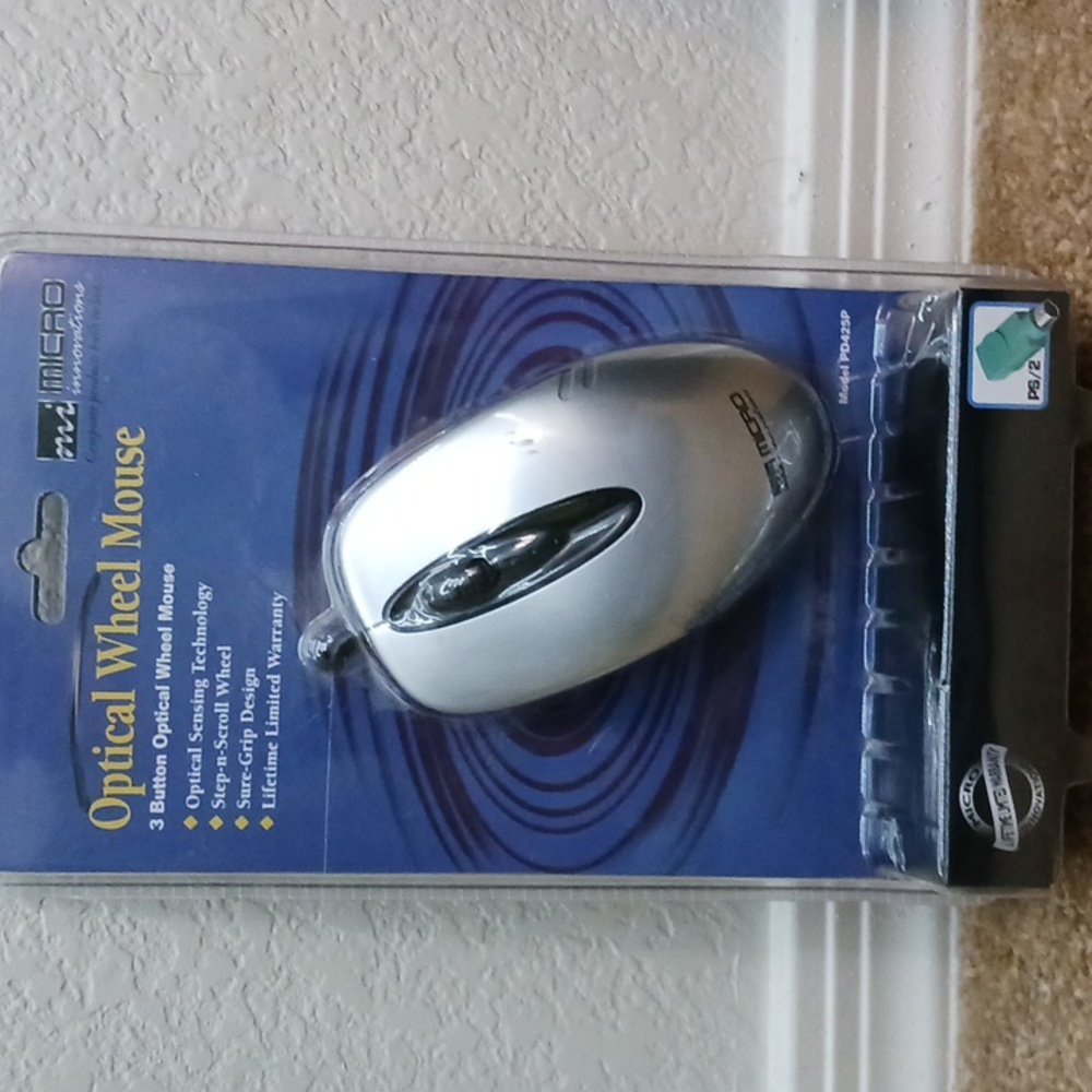 Micro innovations Optical wheel mouse.
